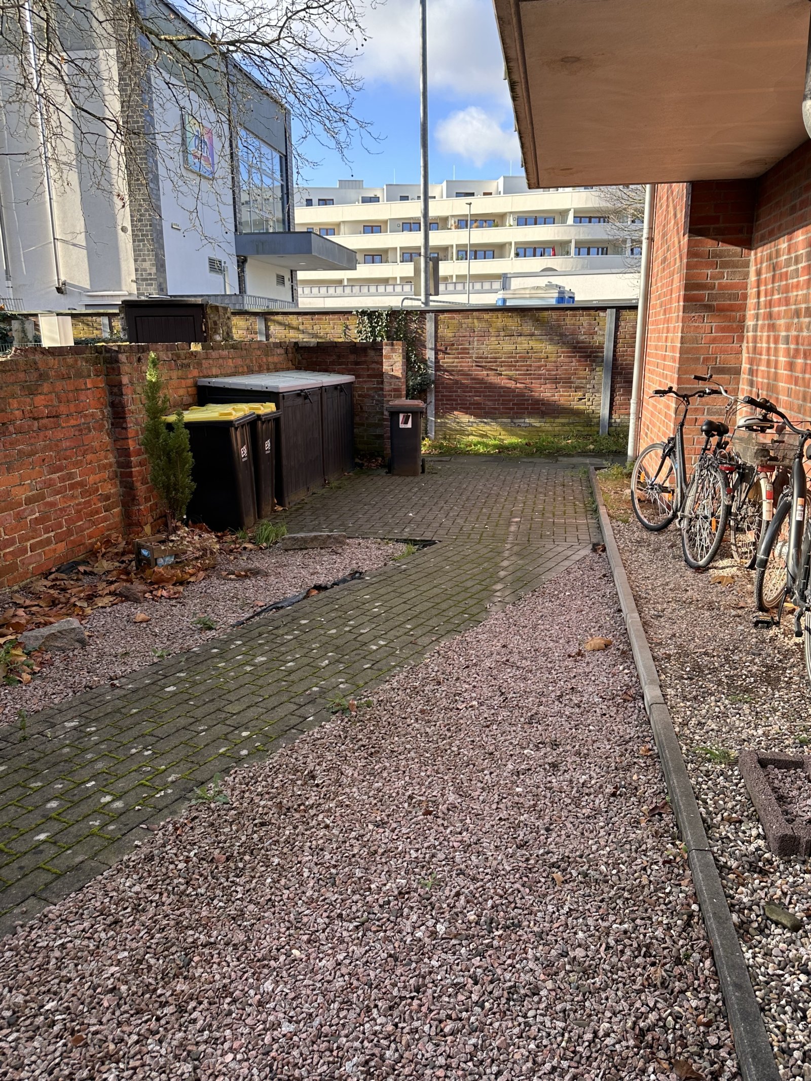 Erdgeschoss Wohnung Nähe Zentrum von BOH zu verkaufen