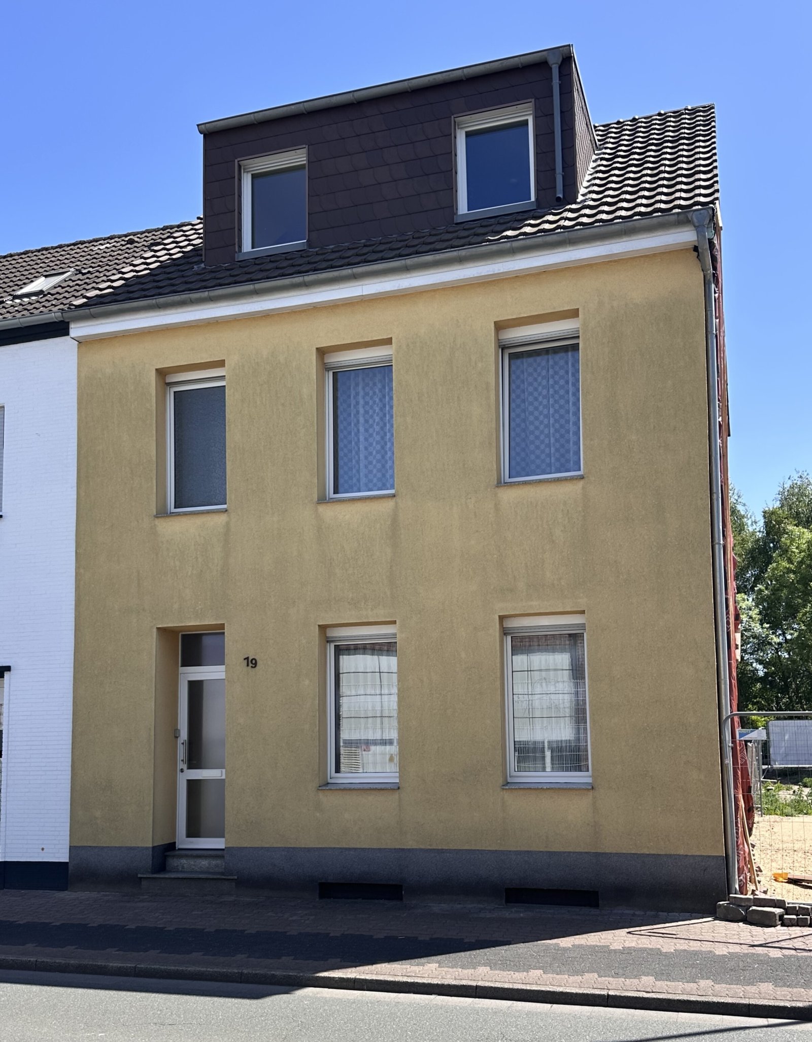 Außenansicht vorne Außenansicht vorne