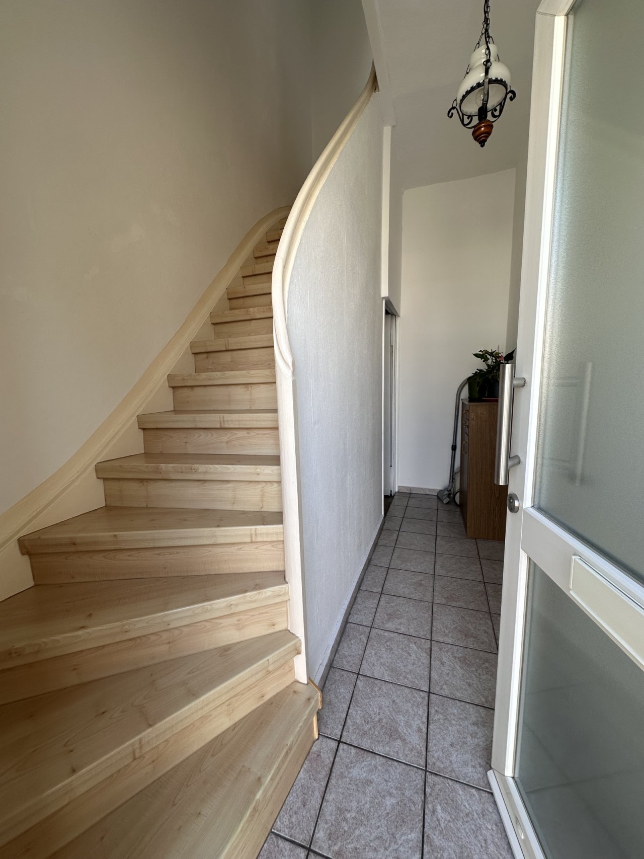 Diele und Treppe EG Diele und Treppe EG