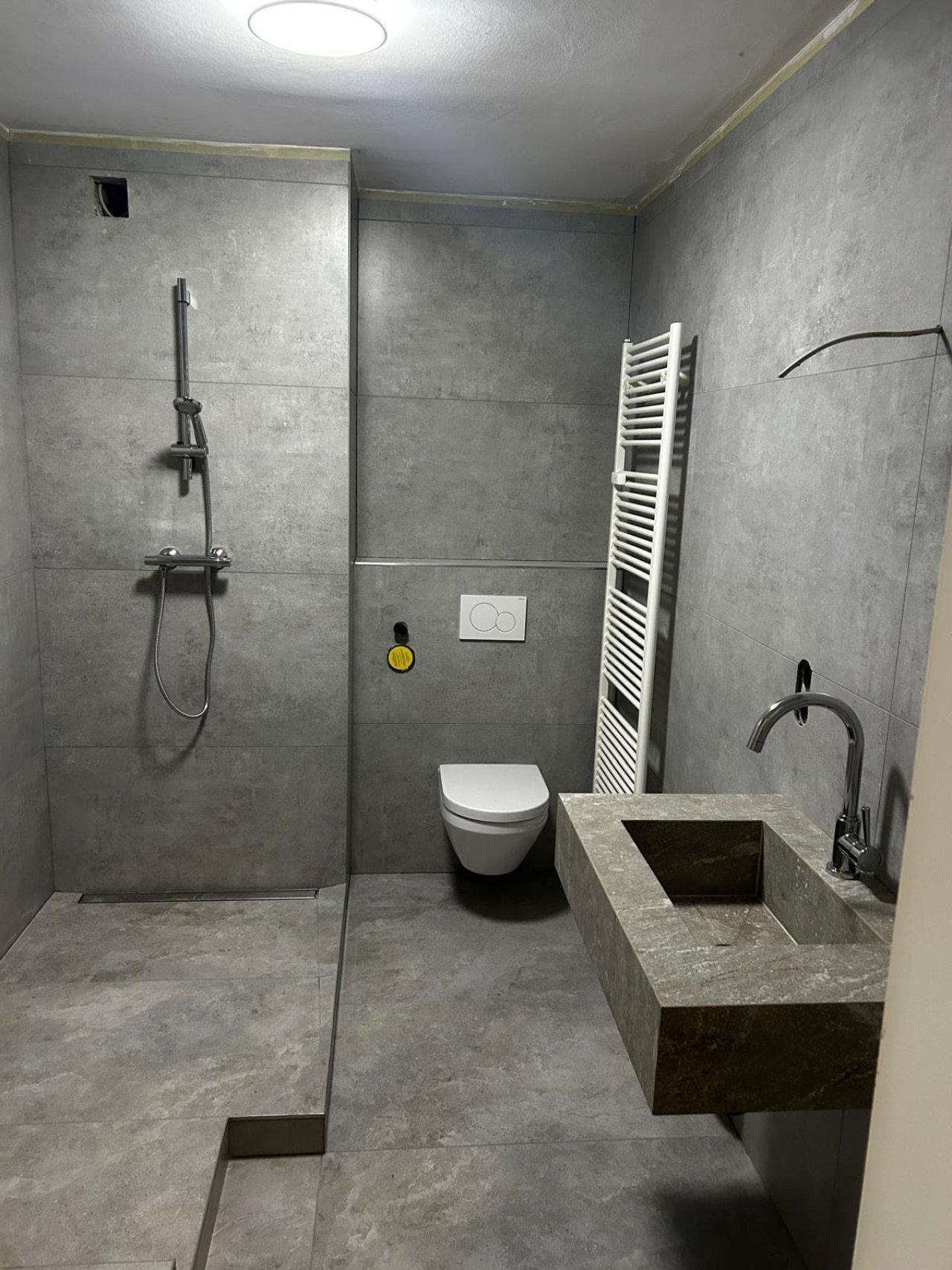 Modernisiertes Badezimmer