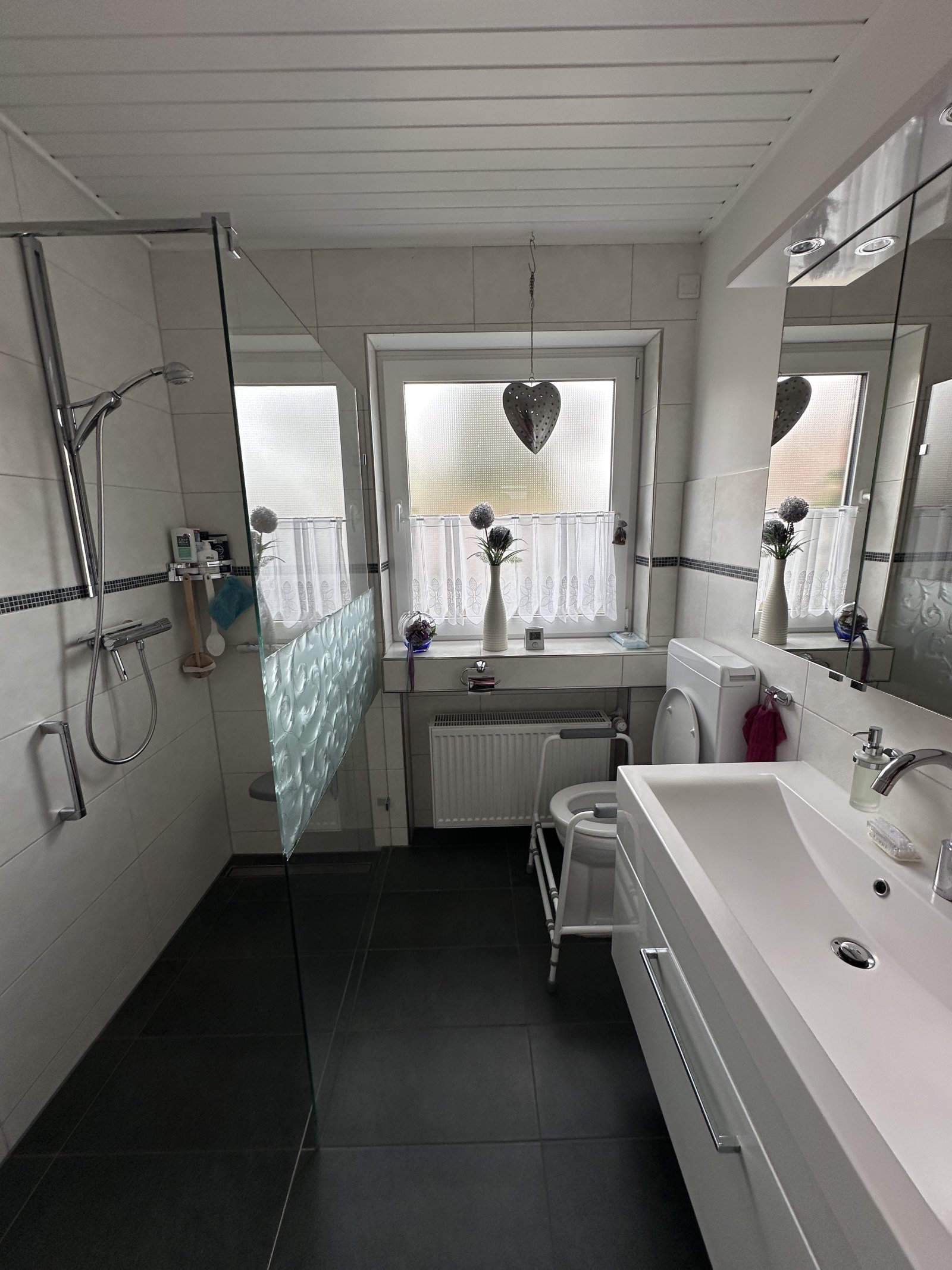 Badezimmer EG